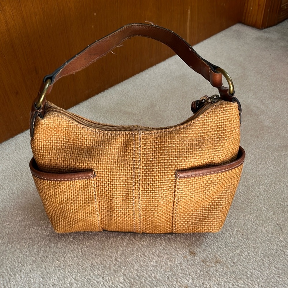 Fossil woven small shoulder bag tan and brown